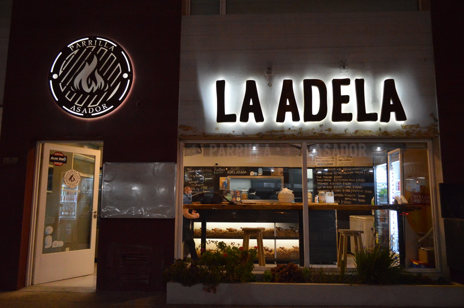LA ADELA